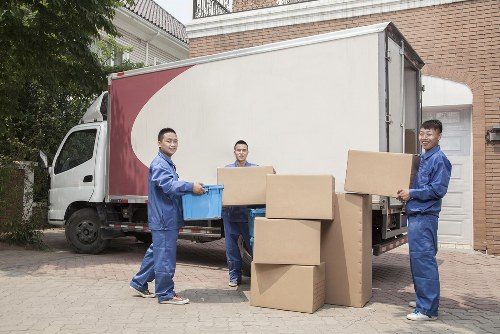 Van loading support for furniture and boxes in Wimbledon