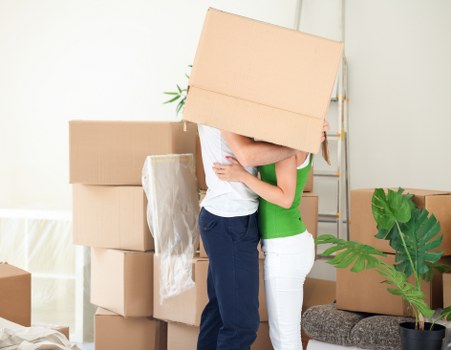 Practical storage support for moves and renovations in Wimbledon